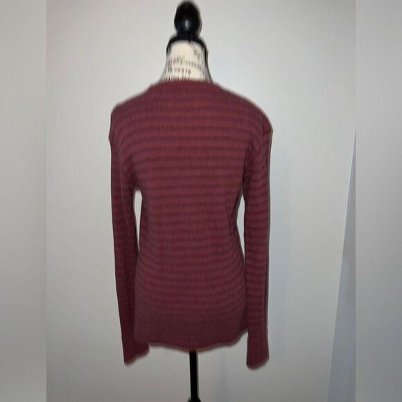 Carbon Crew Necked Thermal Sweater, XL - Picture 3 of 4